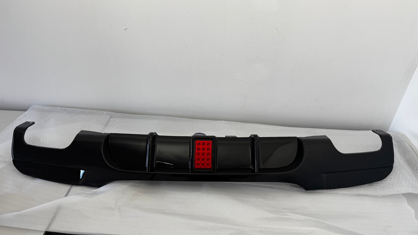 Difusor trasero BMW E90 E92 E93 con luz LED estilo M Performance