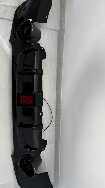 Difusor trasero BMW E90 E92 E93 con luz LED estilo M Performance