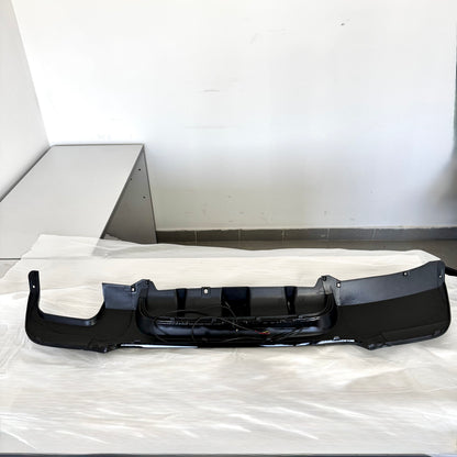 Difusor trasero BMW E90 E92 E93 con luz LED estilo M Performance