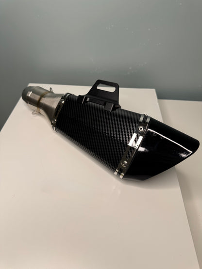 Escape moto doble salida carbono Akrapovic Style