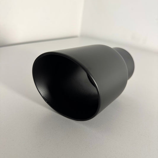 Shadow Black Tip 63mm – Salida 89/102mm | Estilo Deportivo Negro Mate