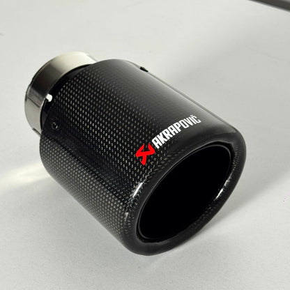 Akrapovič Gloss Pro | Punta de Escape Carbono Brillo con Abrazadera