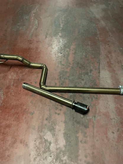 Sistema de Escape Deportivo + Punta Akrapovič Carbono